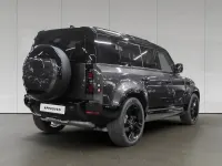 Gebraucht Land Rover Defender SE Dynamic 252 PS (185 kW) 2024 Carpathian grey SUV