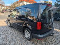 Gebraucht VW Caddy Trendline 102 PS (75 kW) 2015 Schwarz Van / Kleinbus