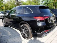 Gebraucht Mercedes GLC450 AMG 367 PS (269 kW) 2024 Obsidianschwarz lack SUV