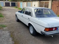 Gebraucht Mercedes 200 109 PS (80 kW) 1983 Weiß Limousine