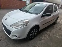 Gebraucht Renault Clio 75 PS (55 kW) 2012 Weiß Kleinwagen
