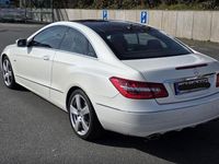 Gebraucht Mercedes E350 231 PS (169 kW) 2009 Weiß Coupé