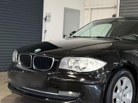 Gebraucht BMW 118 143 PS (105 kW) 2009 Schwarz Kleinwagen
