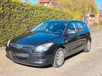 Gebraucht Hyundai i30 80 PS (58 kW) 2010 Schwarz Limousine