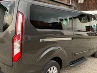 Gebraucht Ford Tourneo Titanium 155 PS (114 kW) 2015 Grau Van / Kleinbus