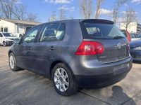 Gebraucht VW Golf IV Comfortline 75 PS (55 kW) 2004 Unitedgrey metallic Kleinwagen