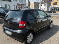 Gebraucht VW Fox 54 PS (39 kW) 2009 Schwarz Kleinwagen