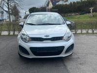 Gebraucht Kia Rio 75 PS (55 kW) 2012 Silber Kleinwagen