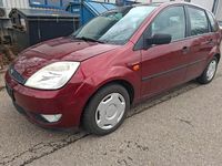 Gebraucht Ford Fiesta 100 PS (73 kW) 2002 Rot Kleinwagen