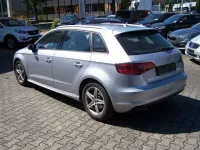 Gebraucht Audi A3 Attraction 110 PS (80 kW) 2015 Florettsilber metallic Kleinwagen