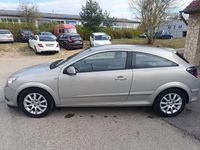 Gebraucht Opel Astra Edition+ 105 PS (77 kW) 2007 Pannacotta m2 Coupé