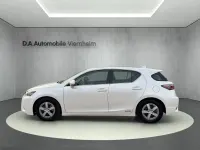 Gebraucht Lexus CT200h 136 PS (100 kW) 2017 Weiß Limousine