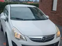 Gebraucht Opel Corsa 69 PS (50 kW) 2013 Weiß Kleinwagen