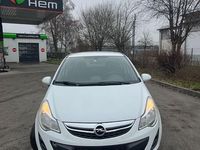 Gebraucht Opel Corsa Selection 69 PS (50 kW) 2013 Weiß Kleinwagen