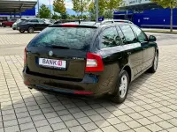 Gebraucht Skoda Octavia Ambition 105 PS (77 kW) 2012 Schwarz Kombi
