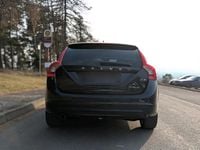 Gebraucht Volvo V60 136 PS (100 kW) 2014 Schwarz Kombi