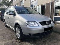 Gebraucht VW Touran Trendline 116 PS (85 kW) 2004 Silber Van / Kleinbus