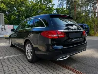 Gebraucht Mercedes C180 Avantgarde 156 PS (114 kW) 2018 Schwarz Kombi