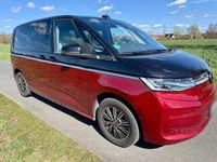 Second-hand VW Multivan Style 150 CP (110 kW) 2023 Negru Monovolum