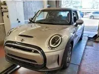 Gebraucht Mini Cooper SE Essential 135 kW (184 PS) 2023 Silber Kleinwagen