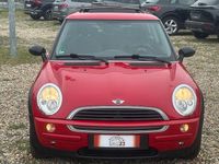 Gebraucht Mini ONE 90 PS (66 kW) 2003 Rot Kleinwagen