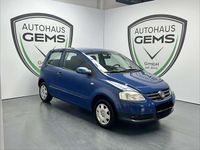 Second-hand VW Fox Basis 54 CP (39 kW) 2005 Albastru Hatchback