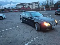 Gebraucht Mercedes C180 129 PS (94 kW) 2002 Schwarz Coupé