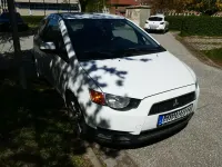 Gebraucht Mitsubishi Colt Edition 75 PS (55 kW) 2011 Weiß Kleinwagen