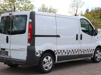 Usata Opel Vivaro 90 CV (66 kW) 2011 Bianco Monovolume