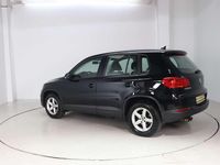 Gebraucht VW Tiguan 122 PS (89 kW) 2014 Schwarz SUV