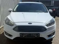 Gebraucht Ford Focus Titanium 125 PS (91 kW) 2017 Frostweiß Kombi