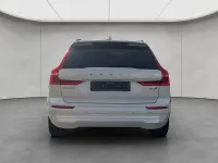 Gebraucht Volvo XC60 Core 250 PS (183 kW) 2024 Weiß SUV