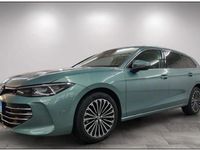 Gebraucht VW Passat Elegance 150 PS (110 kW) 2024 Grün Kombi