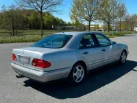 Gebraucht Mercedes E280 Avantgarde 204 PS (150 kW) 1998 Silber Limousine
