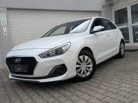 Gebraucht Hyundai i30 Select 120 PS (88 kW) 2020 Polar white Limousine