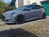 Gebraucht Ford Focus ST 250 PS (183 kW) 2015 Grau Limousine