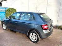 Gebraucht Skoda Fabia Ambition 90 PS (66 kW) 2015 Grau Limousine