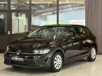 Używany VW Polo Life 80 KM (58 kW) 2023 Czarny Hatchback