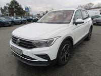 Gebraucht VW Tiguan 131 PS (96 kW) 2023 Pure white uni SUV