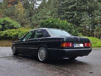 Gebraucht Mercedes 190 132 PS (97 kW) 1992 Schwarz Limousine