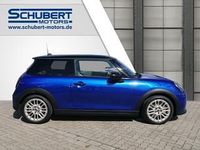 Gebraucht Mini Cooper Favoured 156 PS (114 kW) 2024 Blazing blue Kleinwagen