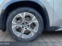 Gebraucht BMW X1 Sport Line 170 PS (125 kW) 2025 Spacesilber metallic SUV