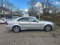 Gebraucht Mercedes E220 Avantgarde 150 PS (110 kW) 2005 Silber Limousine