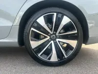 Gebraucht Volvo V60 Core 197 PS (144 kW) 2025 Grau Kombi