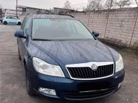 Usado Skoda Octavia 140 CV (102 kW) 2013 Azul Familiar