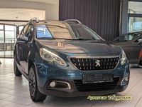 Gebraucht Peugeot 2008 Active 132 PS (97 kW) 2017 Grün SUV