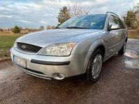 Gebraucht Ford Mondeo 125 PS (91 kW) 2001 Silber Kombi
