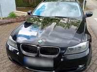 Gebraucht BMW 320 184 PS (135 kW) 2011 Schwarz Coupé