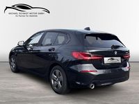Gebraucht BMW 116 Advantage 109 PS (80 kW) 2024 Black sapphire Kleinwagen