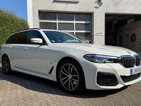 Gebraucht BMW 520 Performance 190 PS (139 kW) 2022 Weiß Kombi
